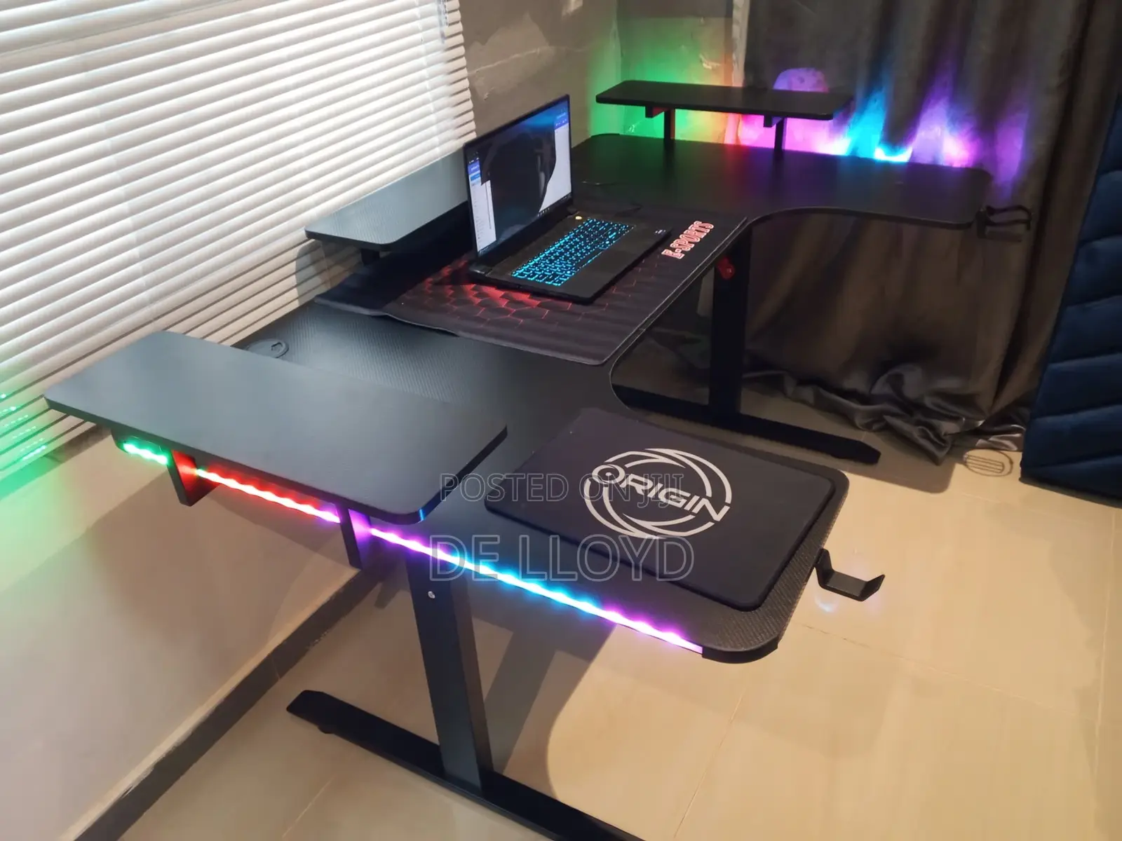 Pro Gaming Desk (160 by 60 Cm)