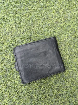 Home Used Wallet, Lots of Card Slots