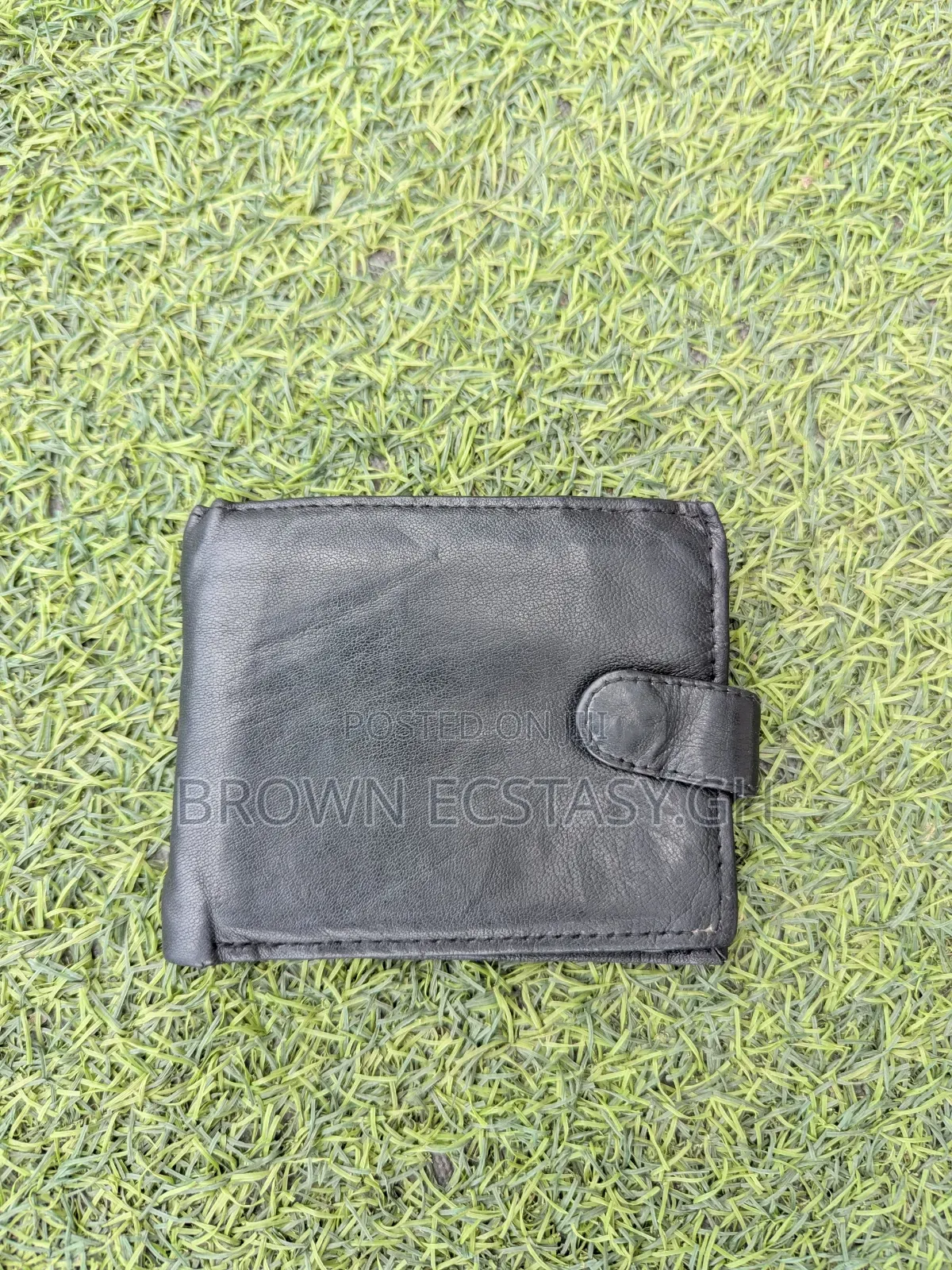 Home Used Wallet, Lots of Card Slots
