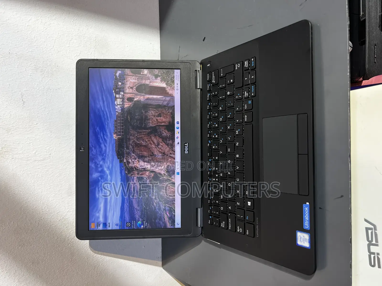 Laptop Dell Latitude 12 E7270 8GB Intel Core i7 SSD 256GB