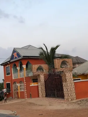 9bdrm Apartment in Fredimens Real, Afigya-Kwabre for sale