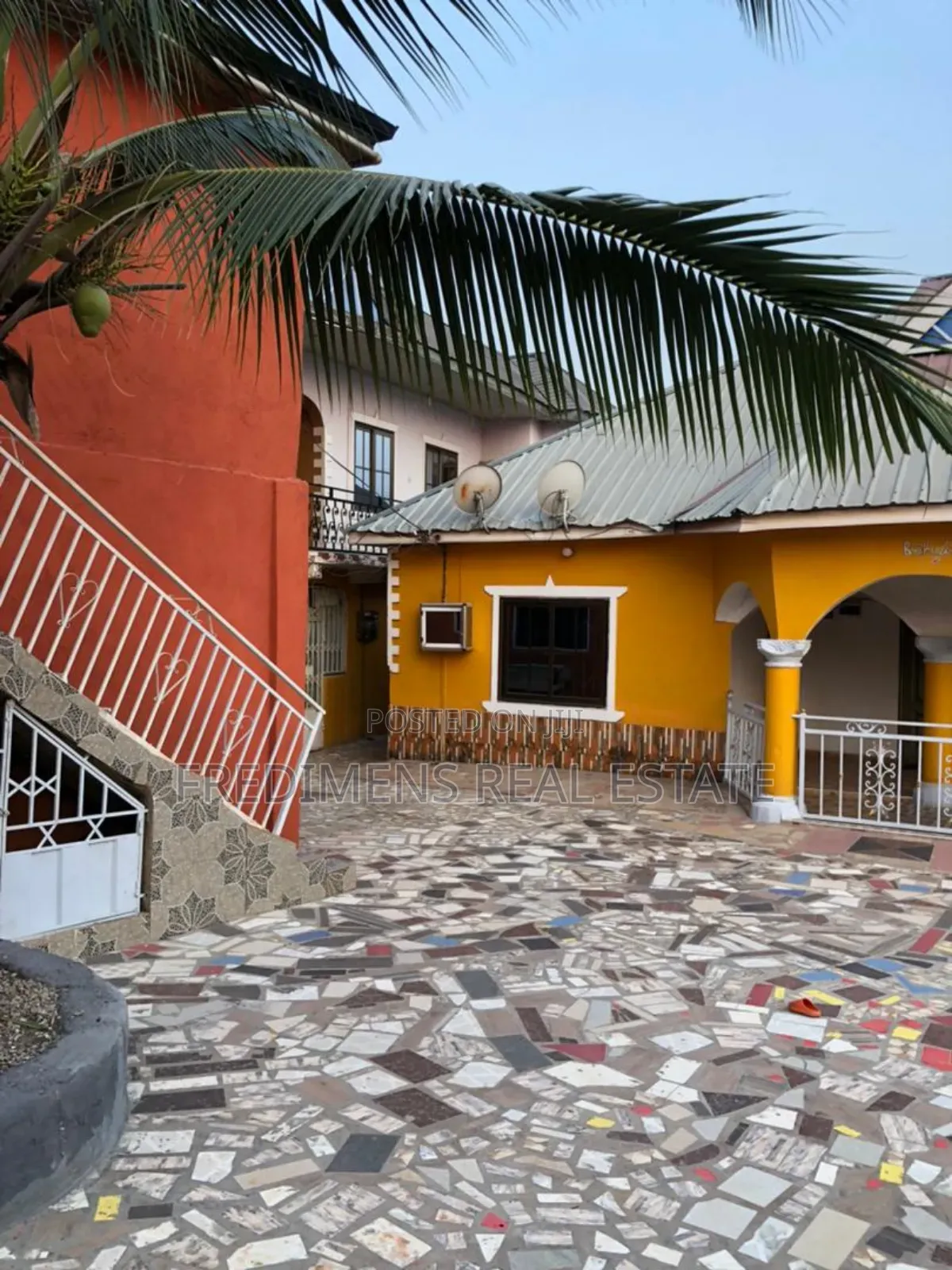 9bdrm Apartment in Fredimens Real, Afigya-Kwabre for sale