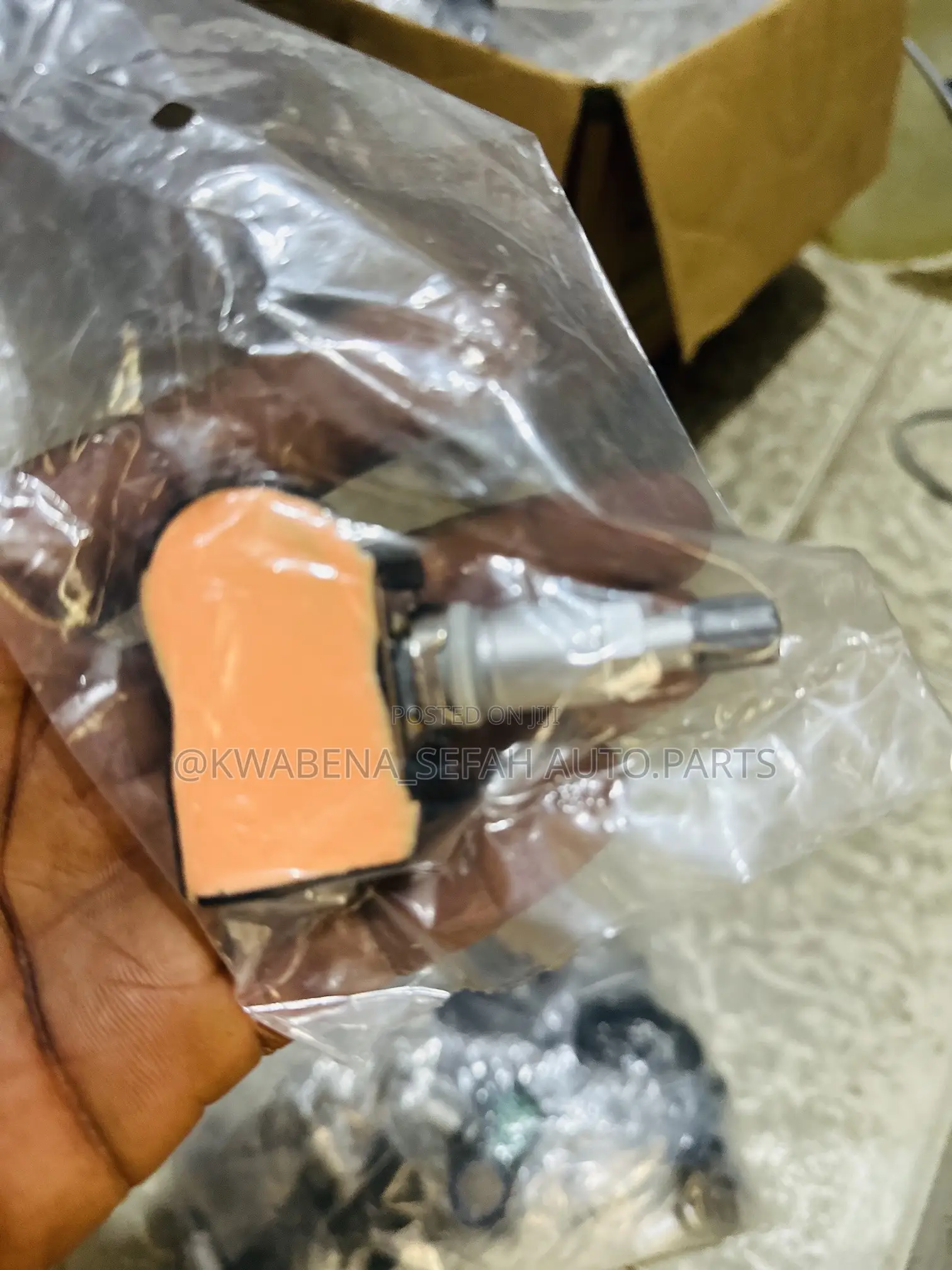 Original Car Tyre Pressure Sensor Available For All Cars