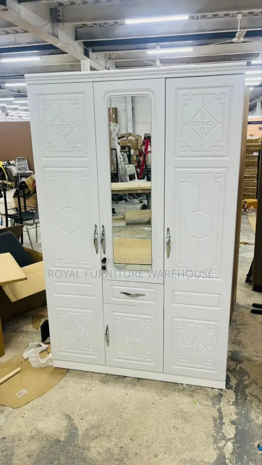White 3doors Foreign Type Wooden Wardrobe