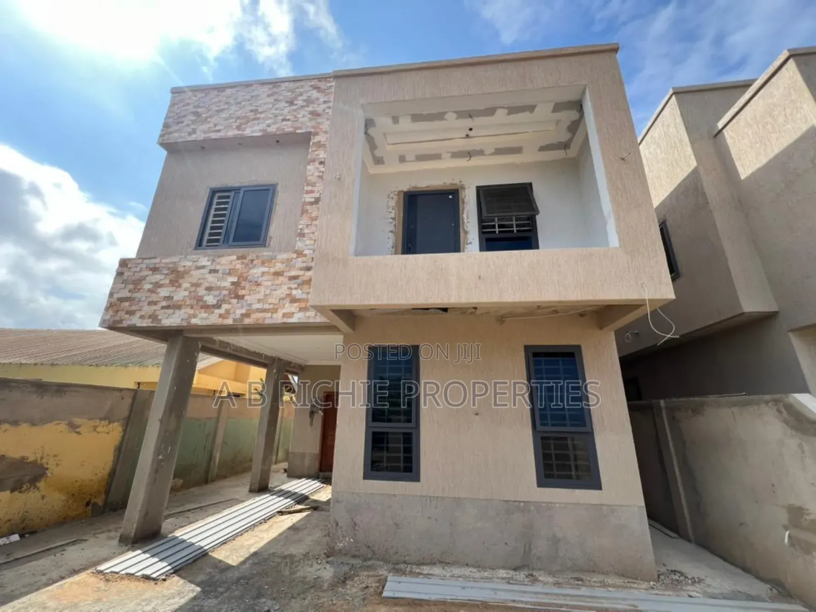 3bdrm House in Ab Richie Properties, Spintex for sale