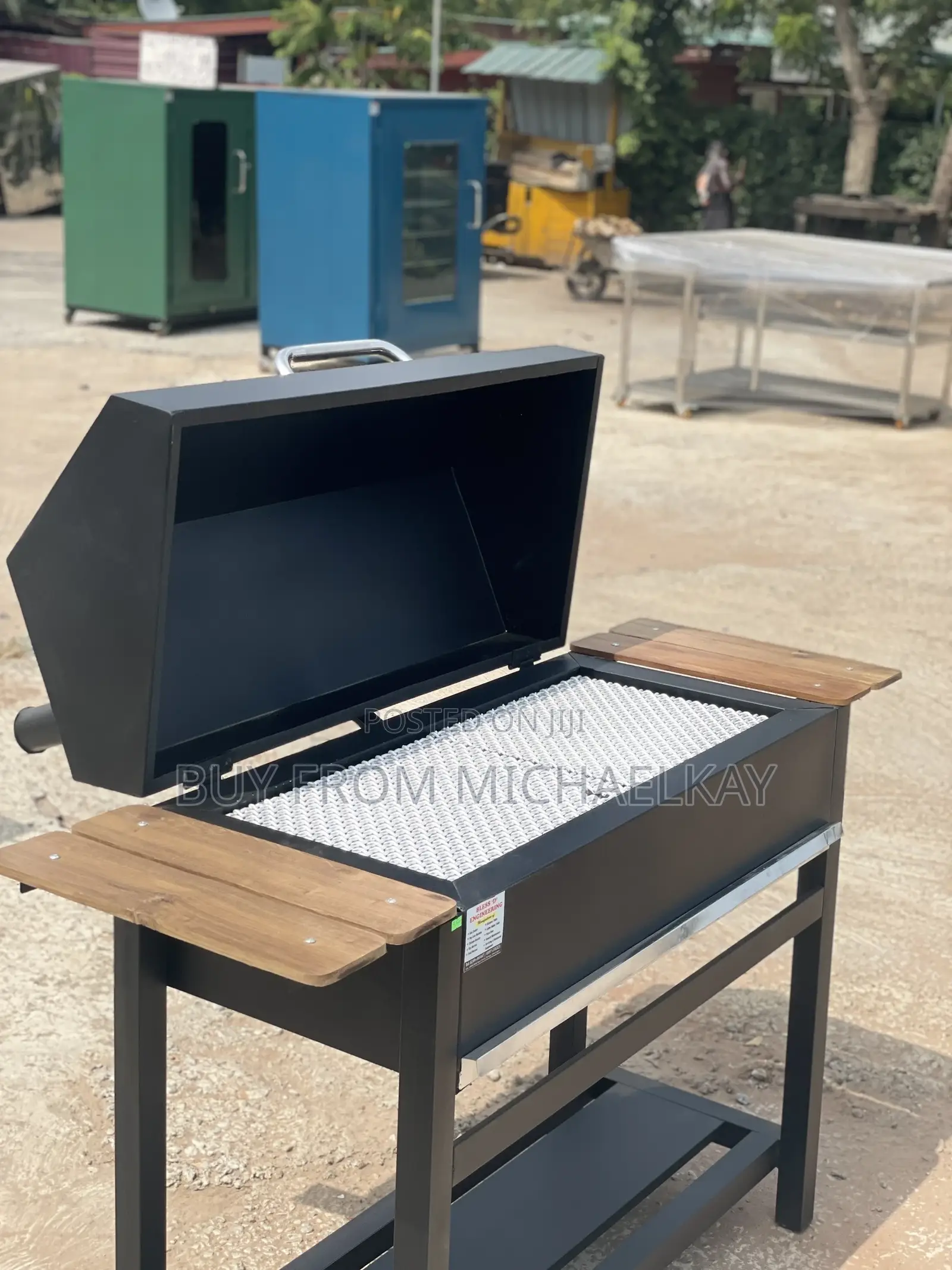 Quality Charcoal Griller Machine