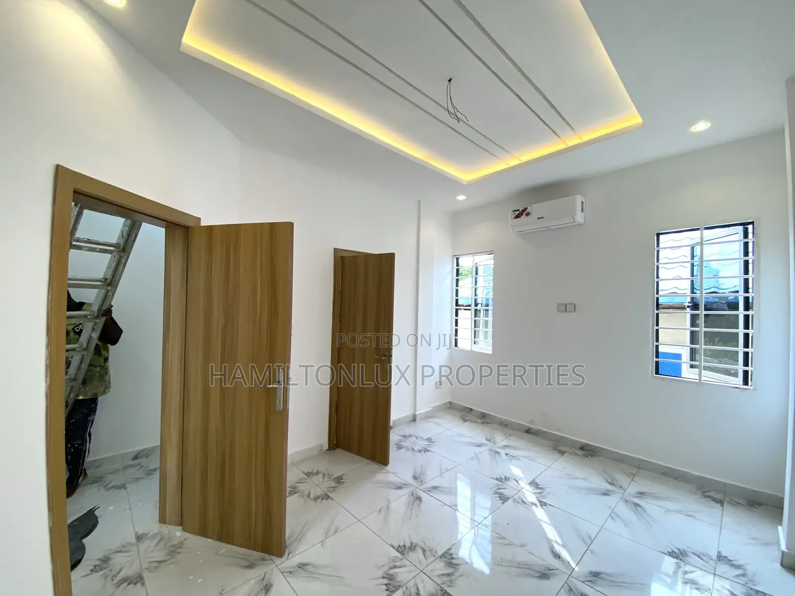 2bdrm House in Hamilton, School Junction for sale