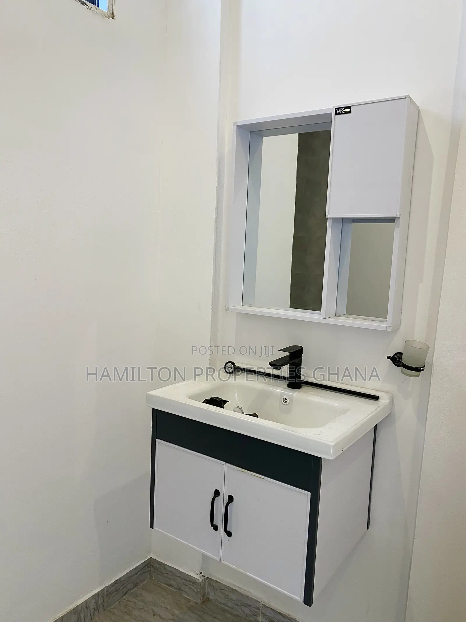 2bdrm House in Hamilton, School Junction for sale