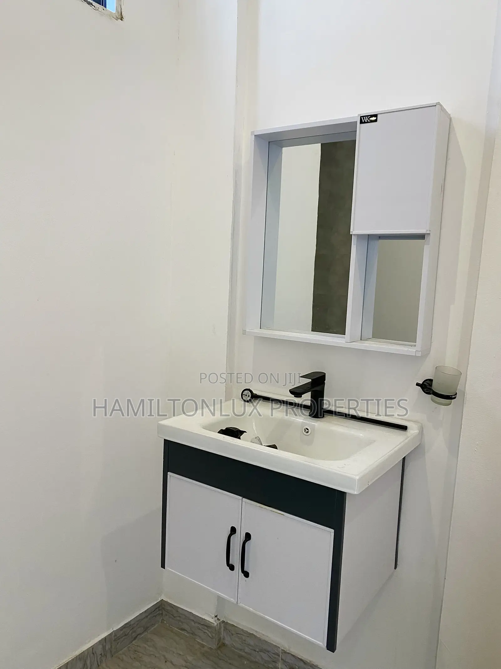 2bdrm House in Hamilton, School Junction for sale