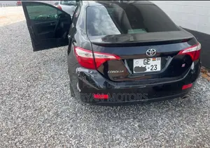 Toyota Corolla S 4dr Sedan (1.8L 4cyl CVT) 2016 Black