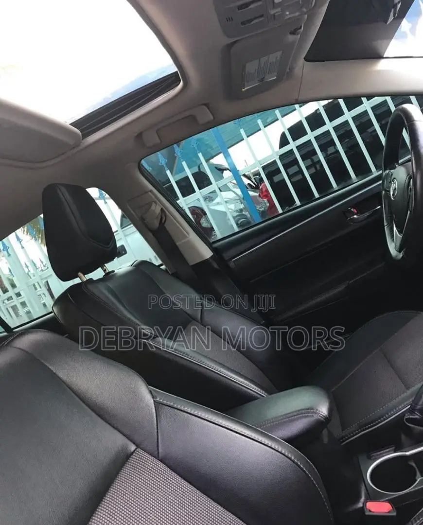 Toyota Corolla S 4dr Sedan (1.8L 4cyl CVT) 2016 Black