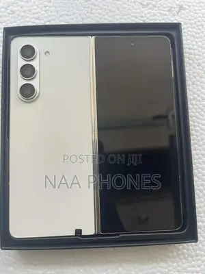 New Samsung Galaxy Z Fold 5 256 GB Silver