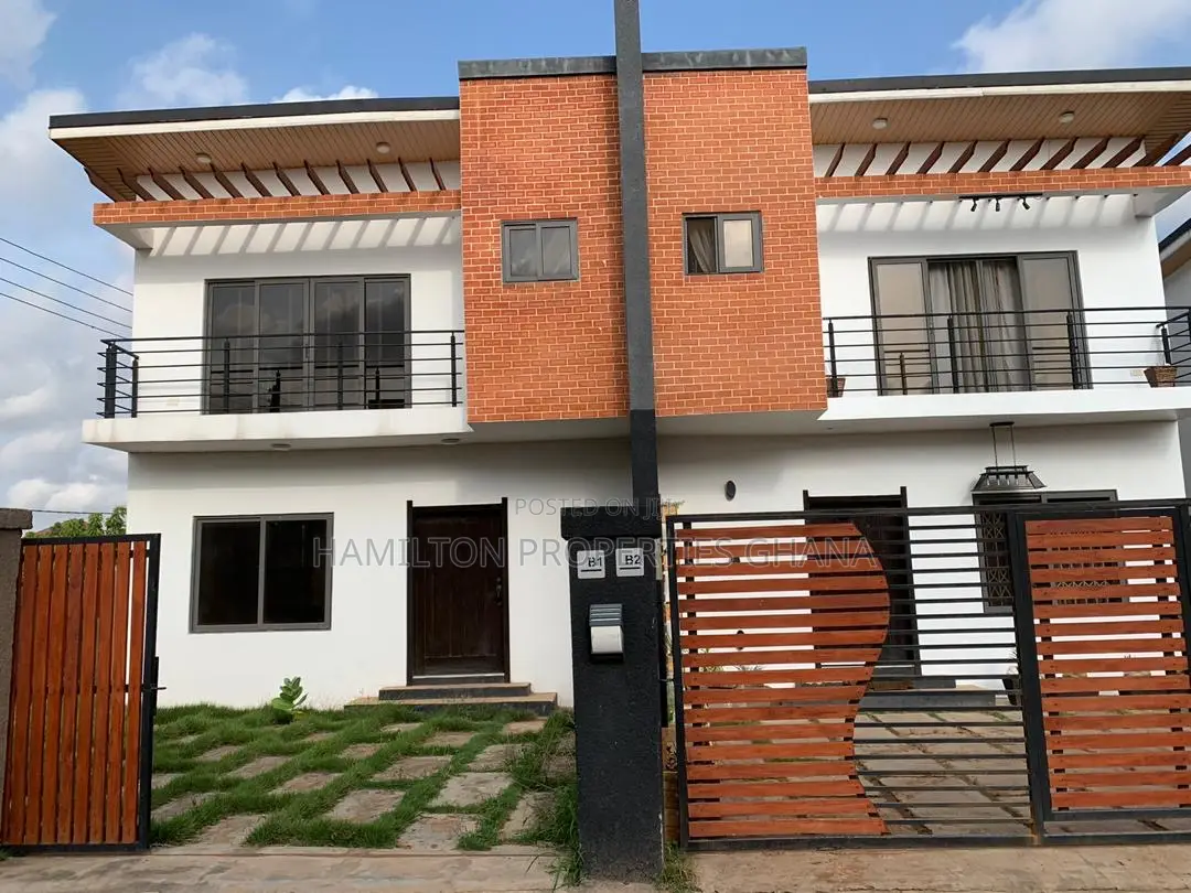 3bdrm House in 14Th Avenue, East Legon for rent