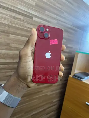 Apple iPhone 13 128 GB Red