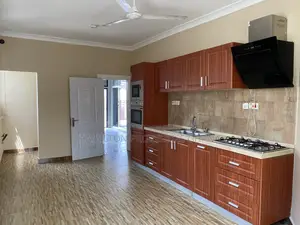 4bdrm House in West Trassaco, Otano for rent