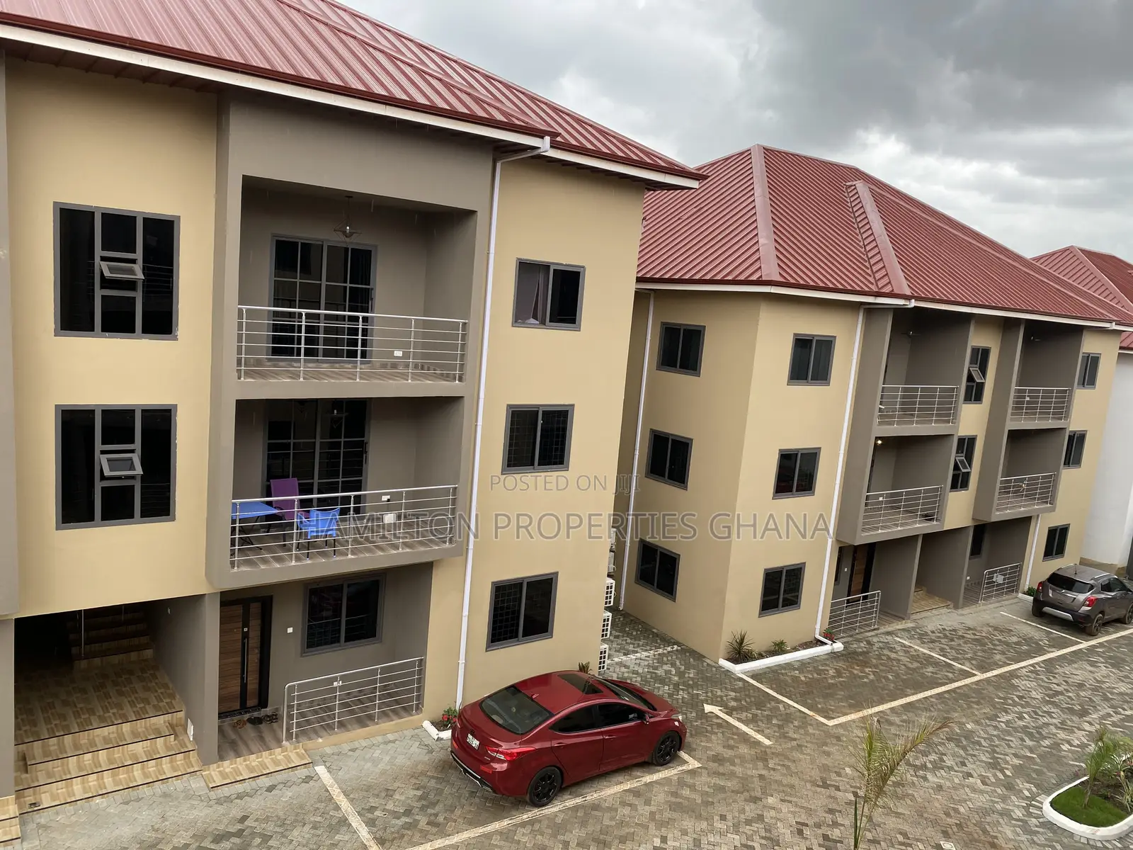 2bdrm Apartment in Adenta Catholic, Frafraha for rent