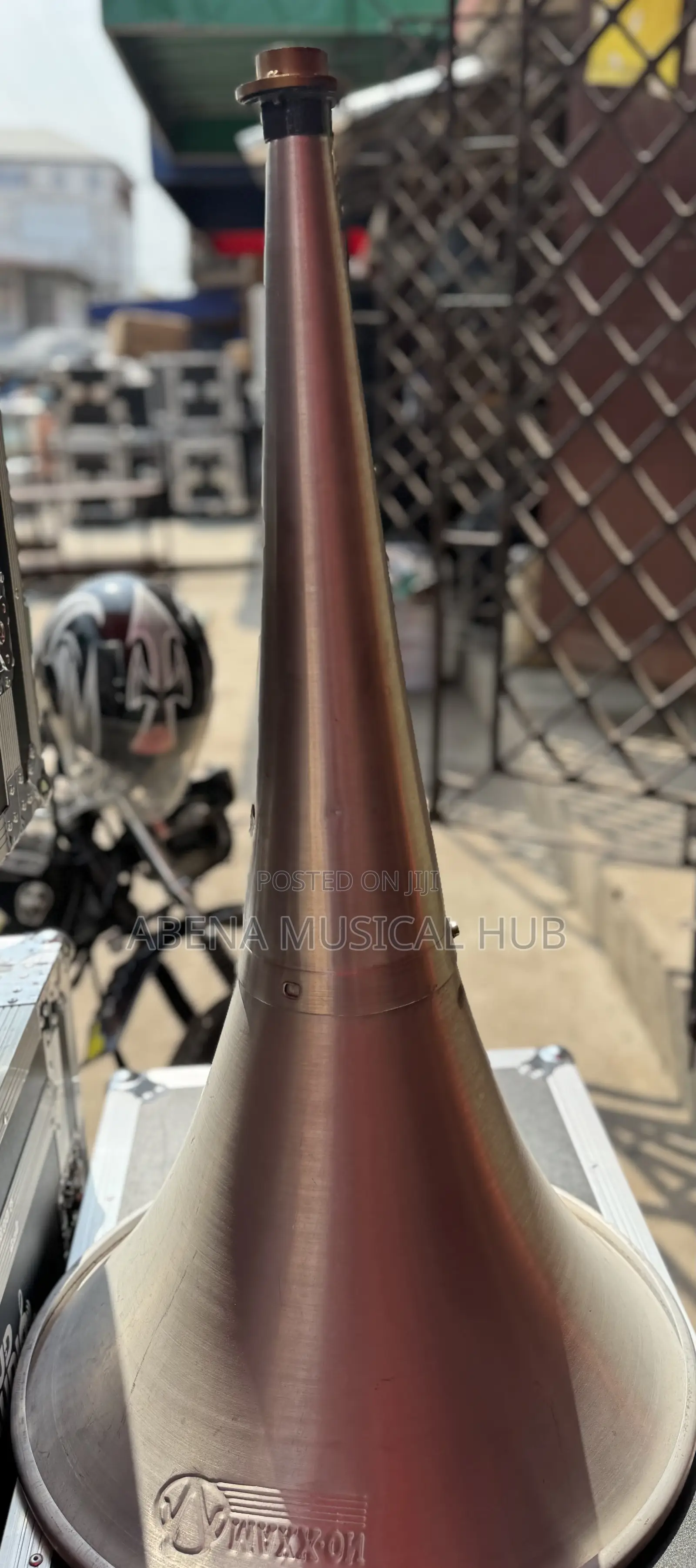 Trumpet Horne 22 Inches