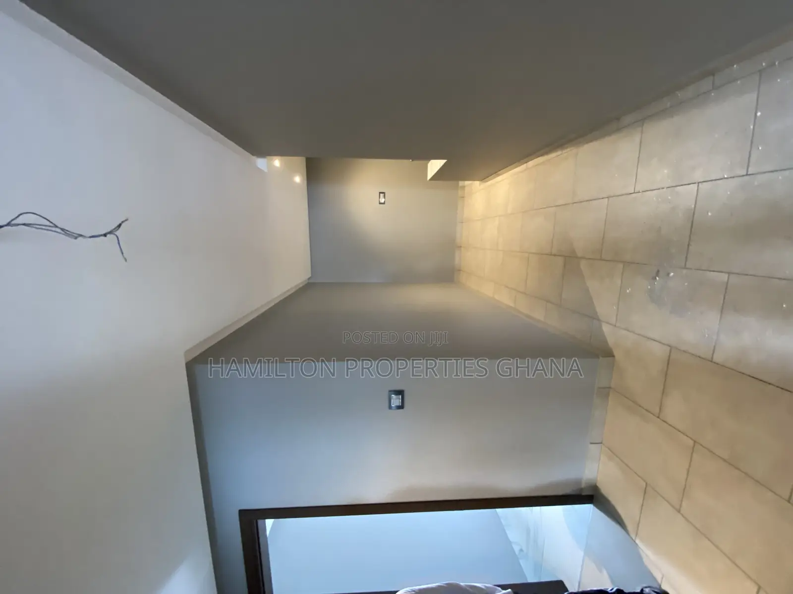 4bdrm Mansion in East Legon, Boundary Road Area for rent