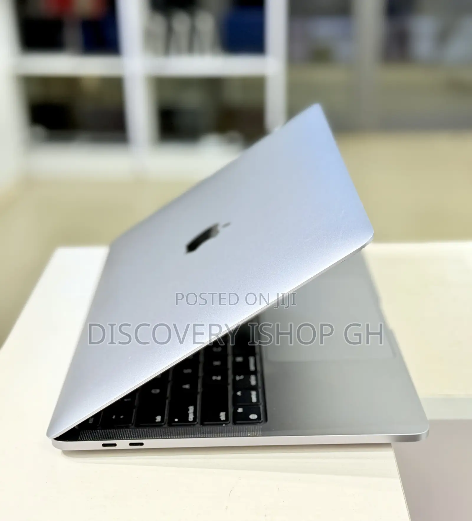 Laptop Apple MacBook Pro 2021 M1 8GB Apple M1 SSD 256GB