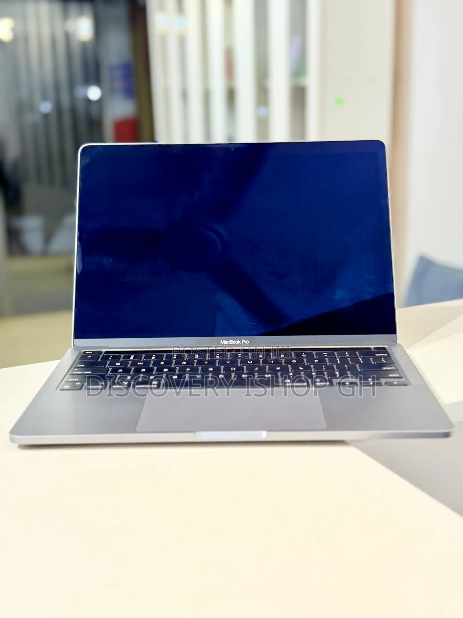 Laptop Apple MacBook Pro 2021 M1 8GB Apple M1 SSD 256GB