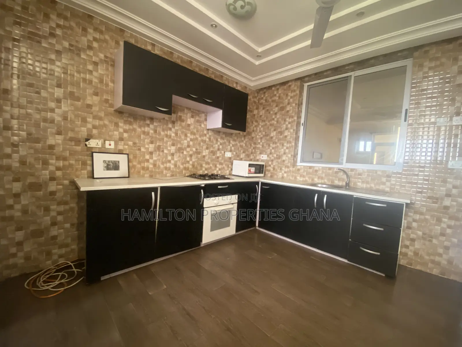 2bdrm Apartment in Adjiringanor, Adjiriganor for rent