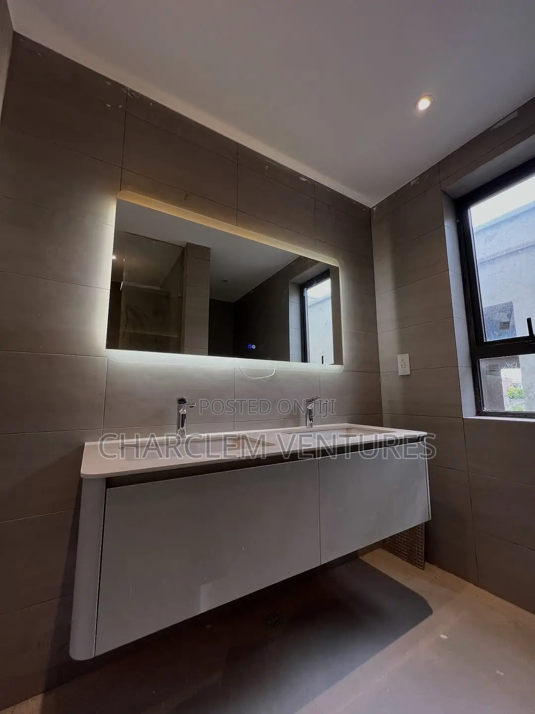 4bdrm House in Charclem Ventures, Accra Metropolitan for sale