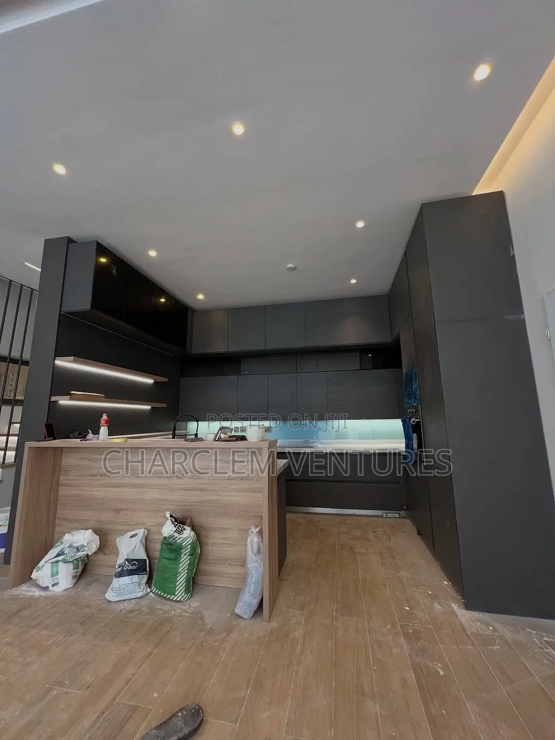 4bdrm House in Charclem Ventures, Accra Metropolitan for sale