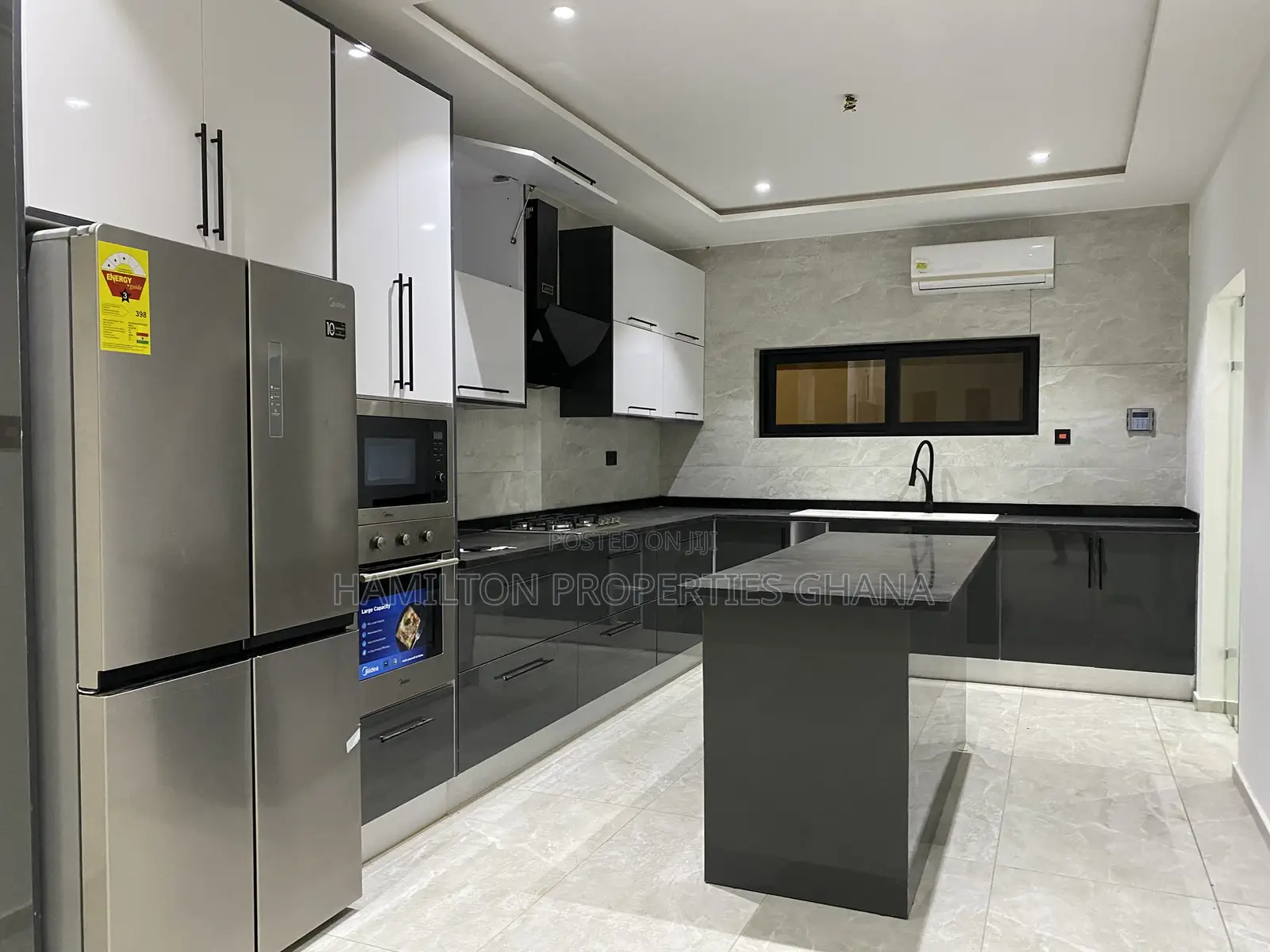 4bdrm Mansion in Trassaco, Adjiriganor for rent