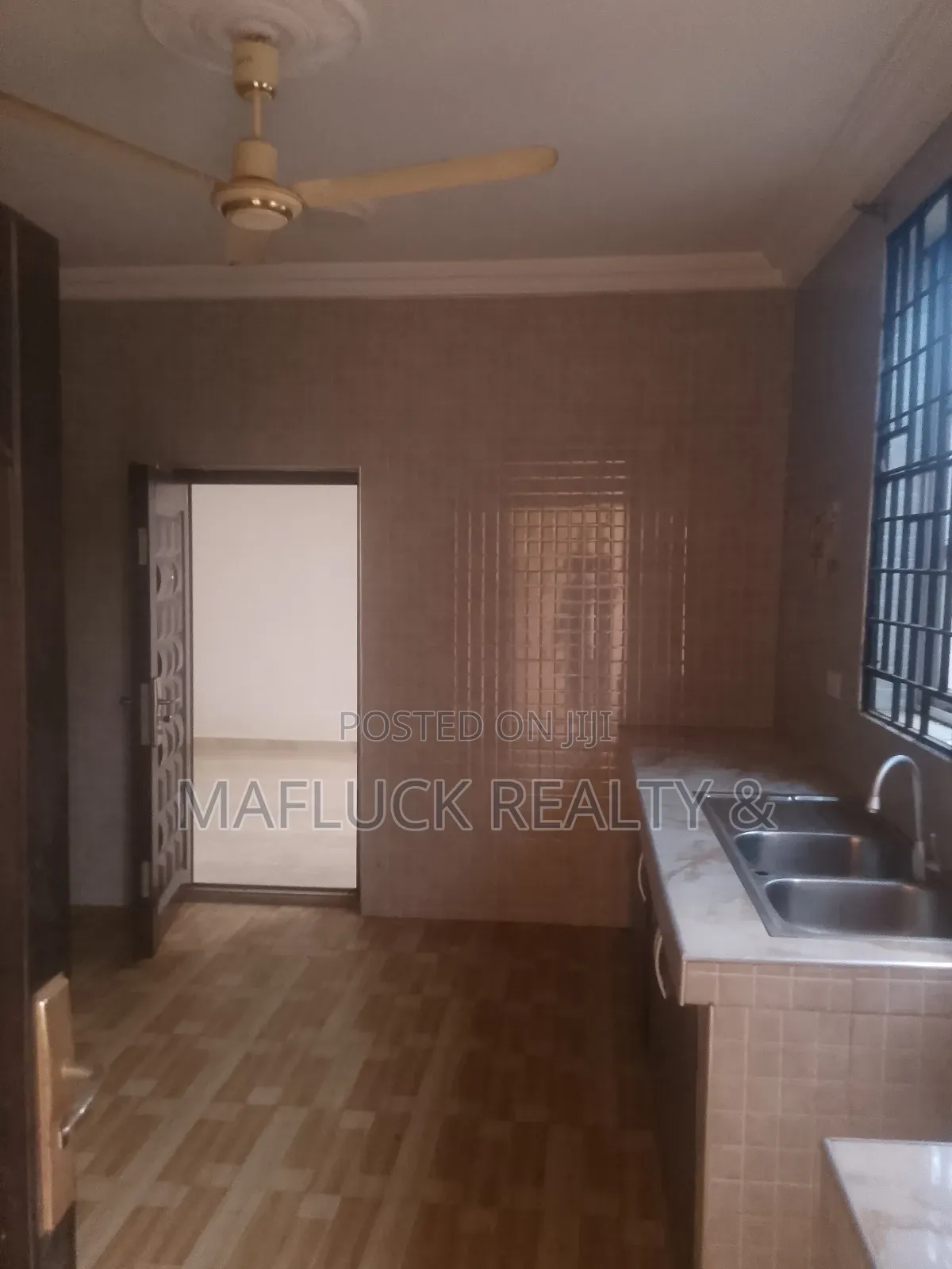 2bdrm Apartment in Lakeside Estate for rent