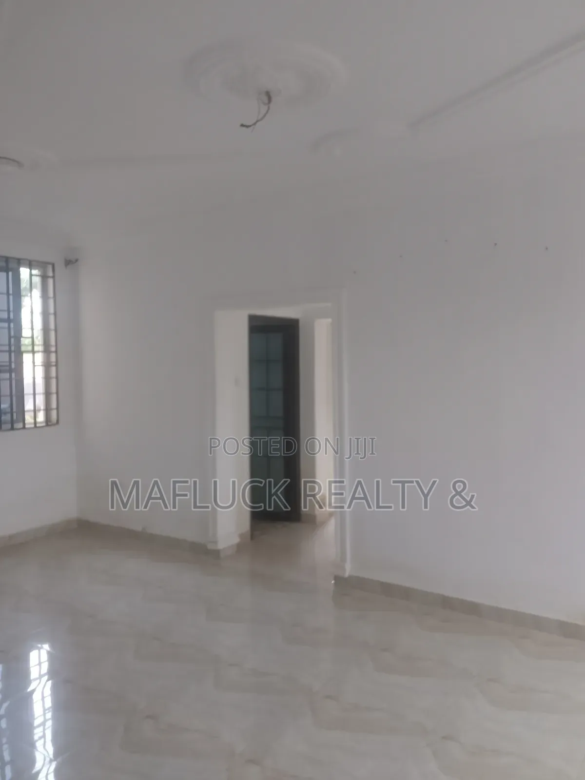 2bdrm Apartment in Lakeside Estate for rent
