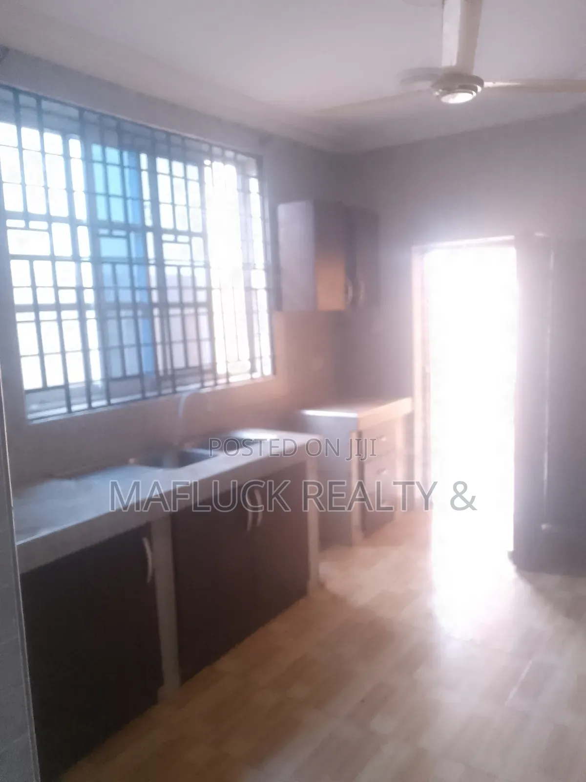 2bdrm Apartment in Lakeside Estate for rent