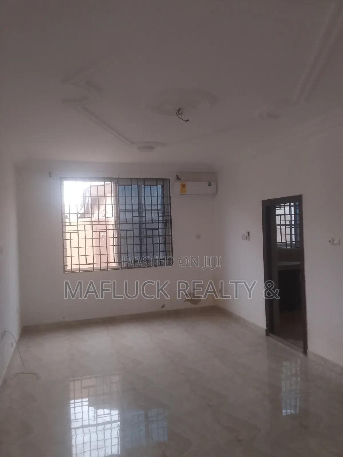 2bdrm Apartment in Lakeside Estate for rent