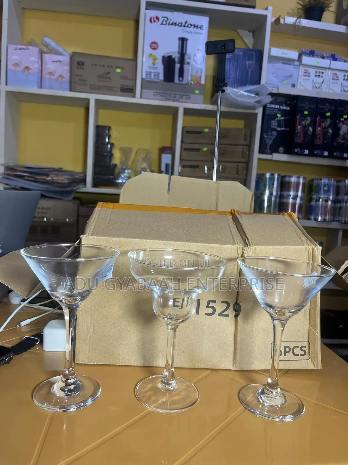 Martini Champagne Glass (Mixed)