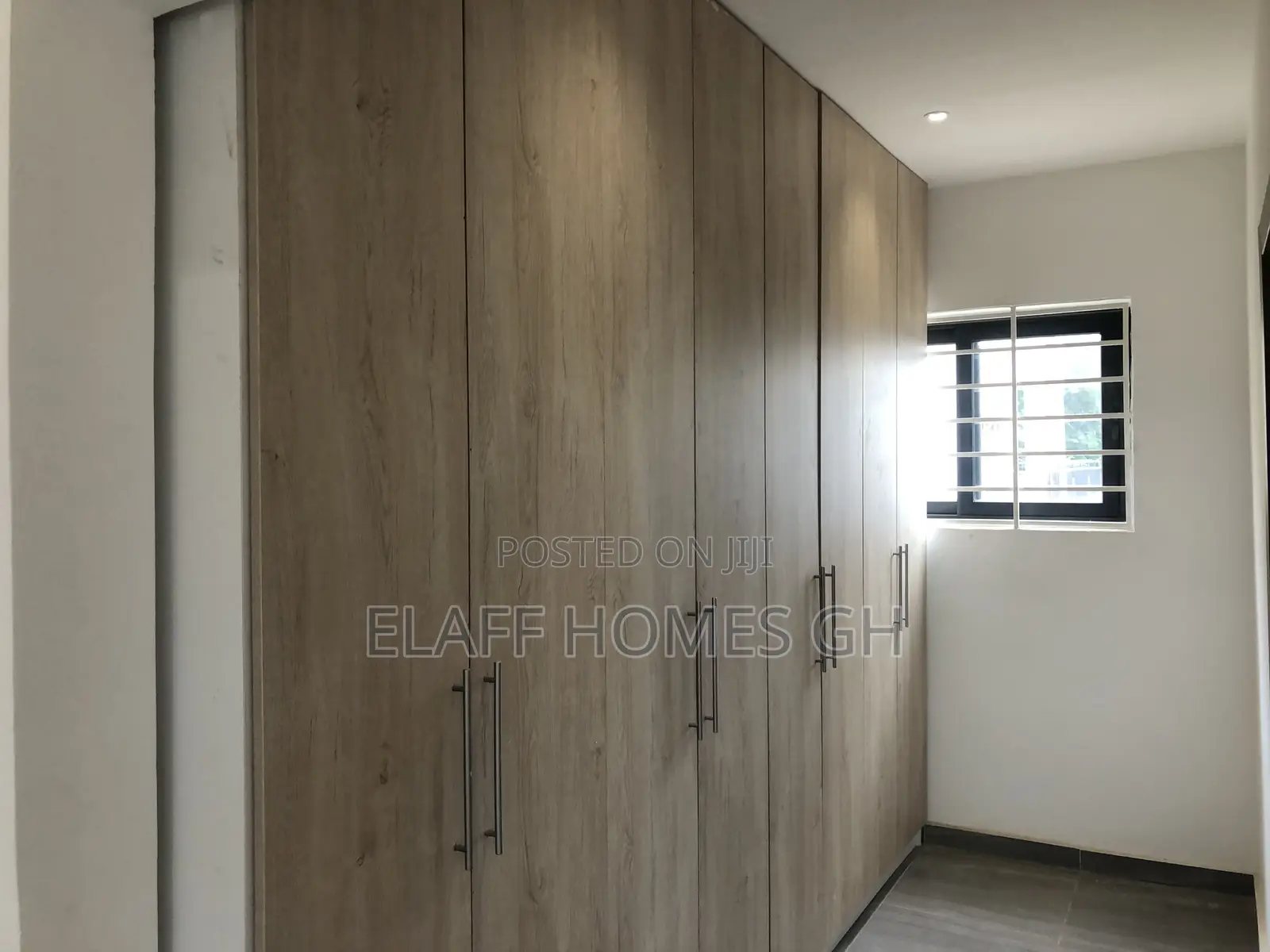 3bdrm Townhouse / Terrace in Elaffhomesgh, East Legon for rent