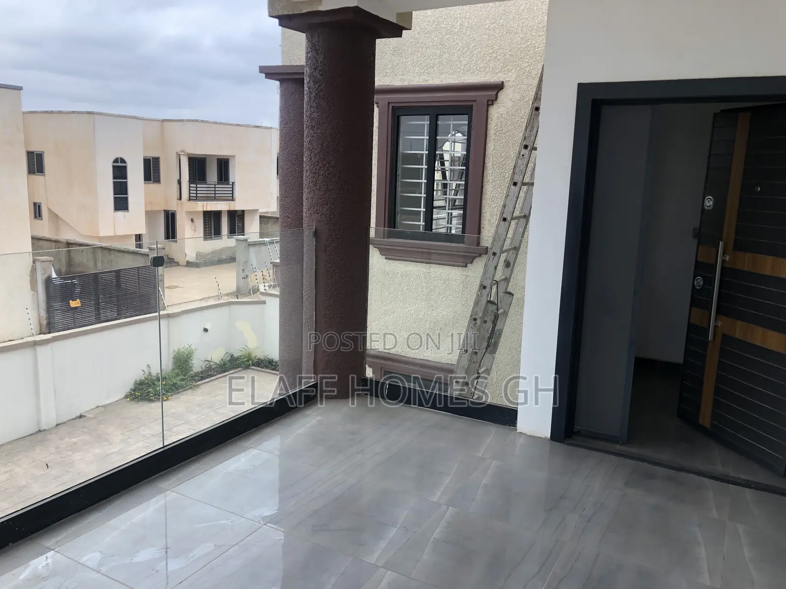 3bdrm Townhouse / Terrace in Elaffhomesgh, East Legon for rent