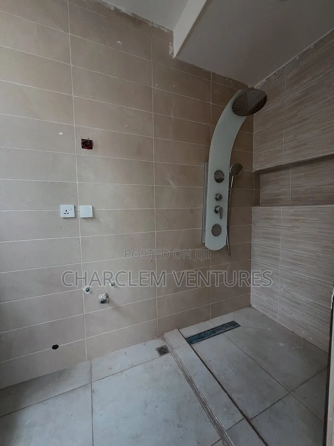 4bdrm House in Charclem Ventures, Accra Metropolitan for sale