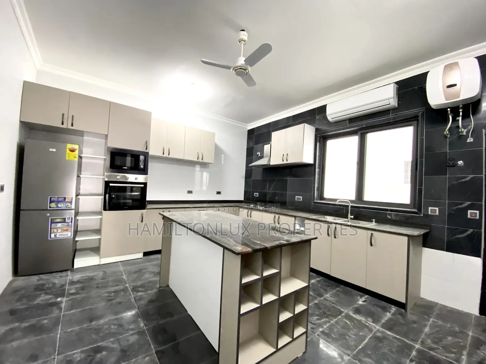 5bdrm House in East Legon for rent