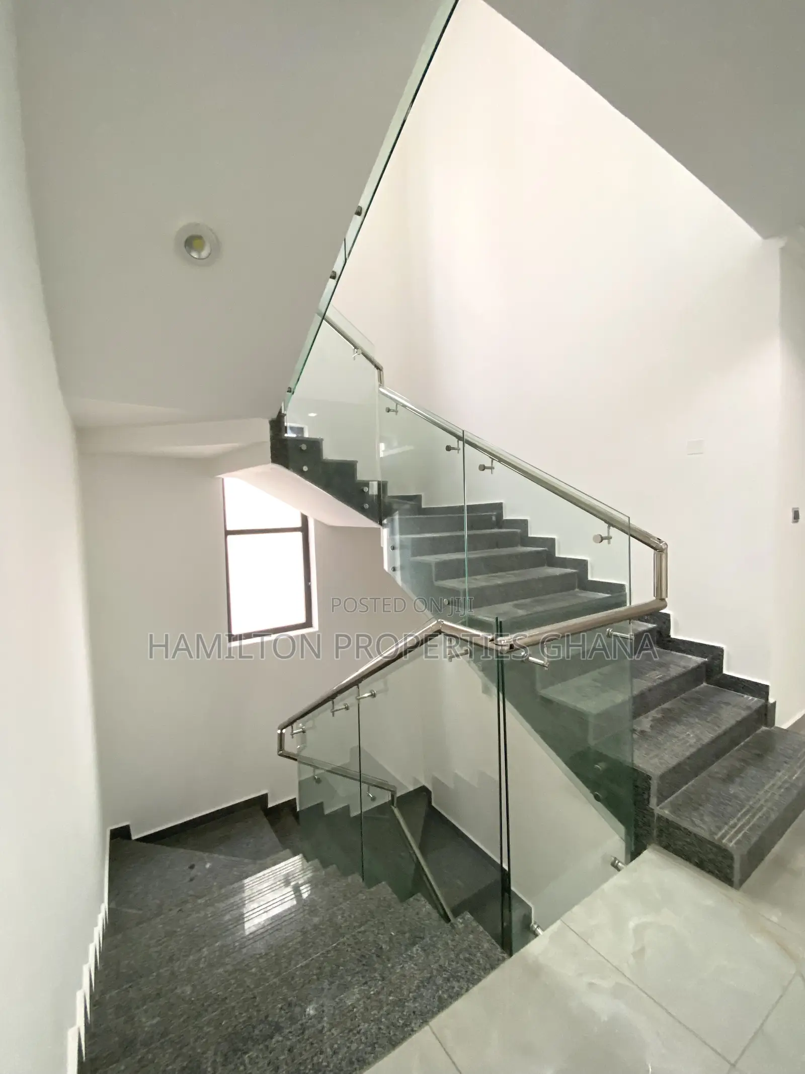 5bdrm House in East Legon for rent