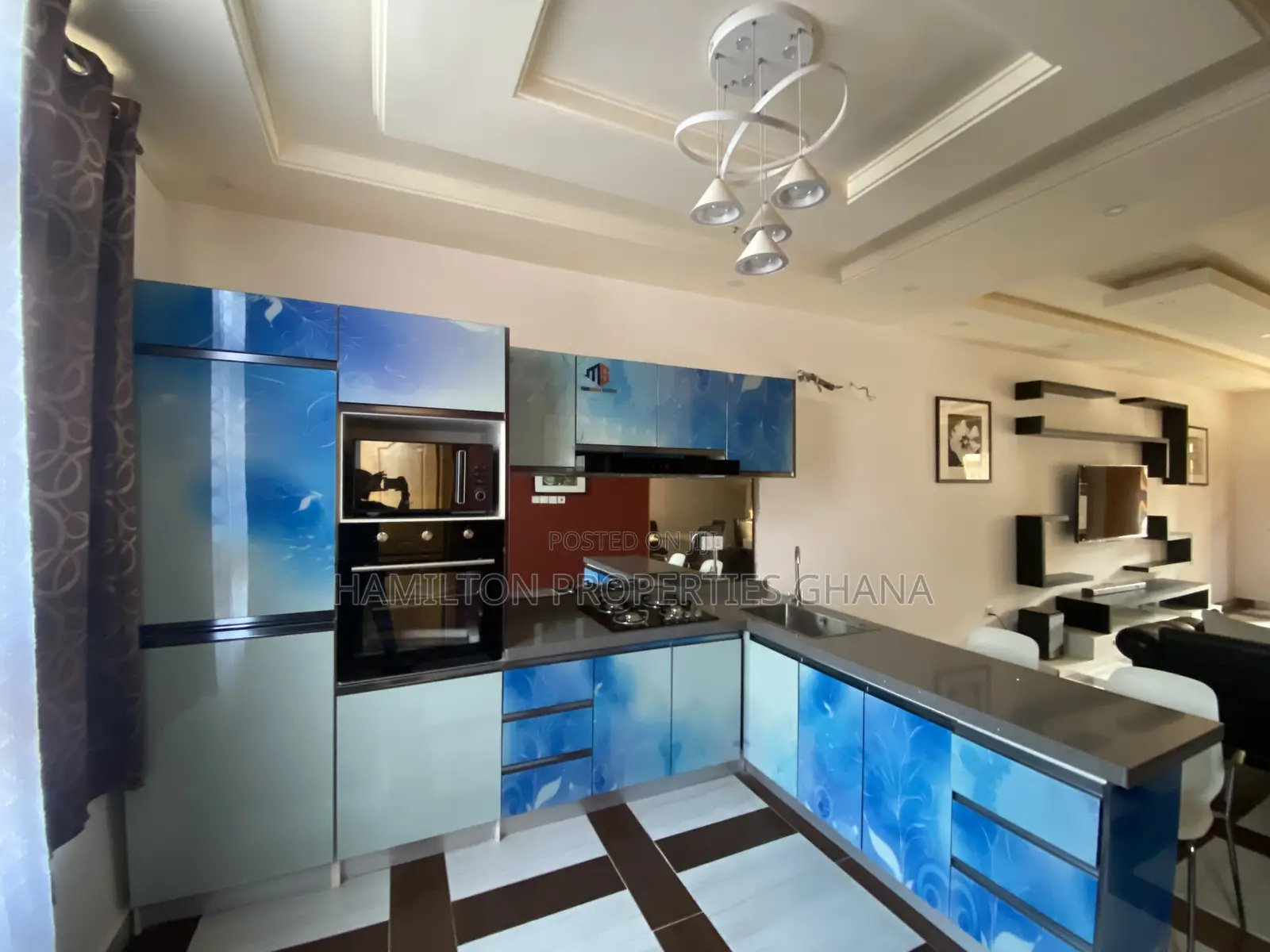 3bdrm Townhouse / Terrace in Adjiringano, School Junction for rent