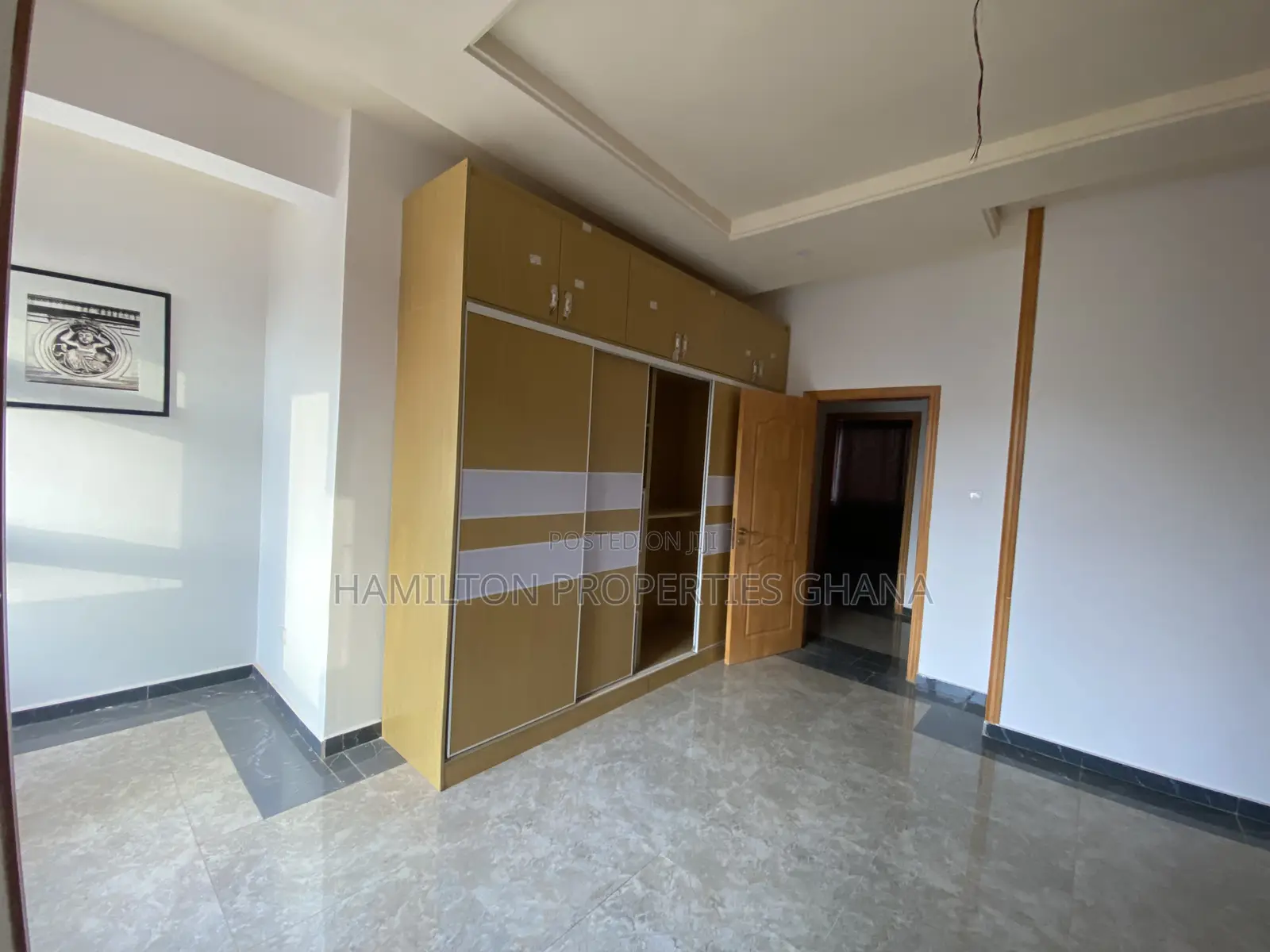 3bdrm Townhouse / Terrace in Adjiringano, School Junction for rent
