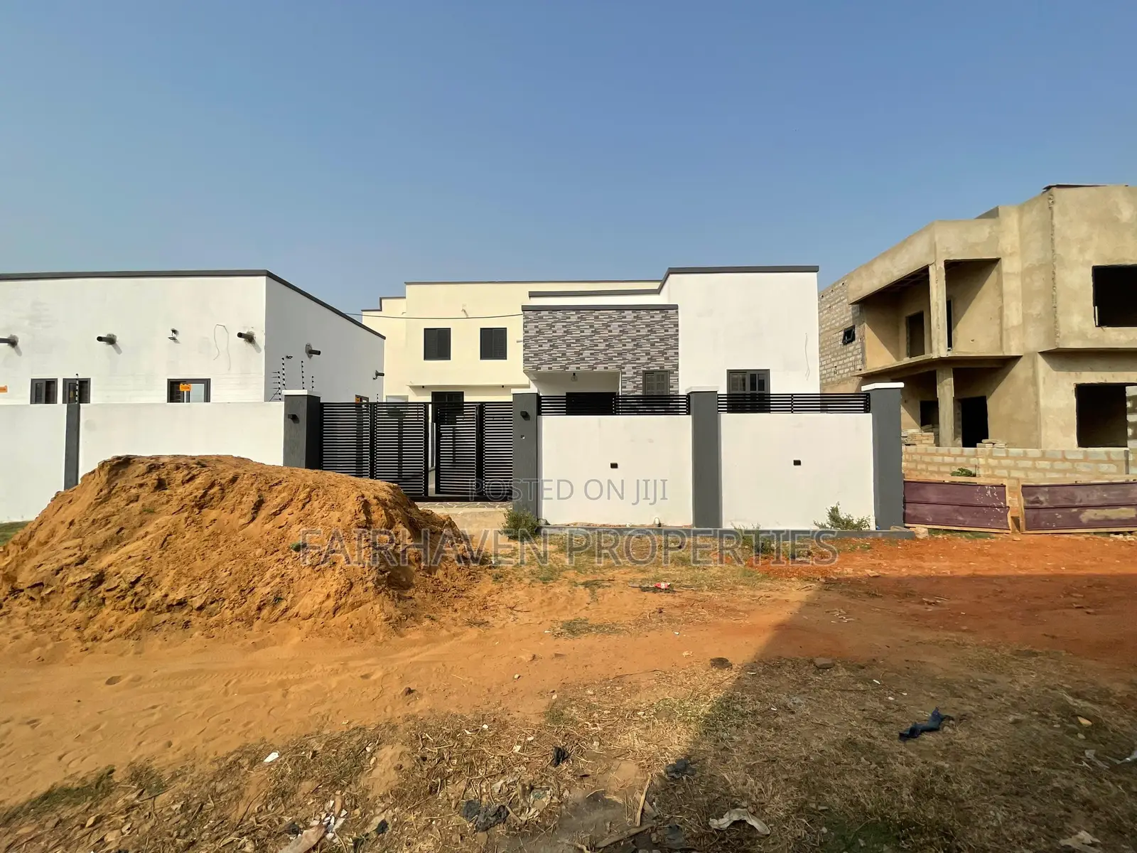 2bdrm House in Lashibi for sale