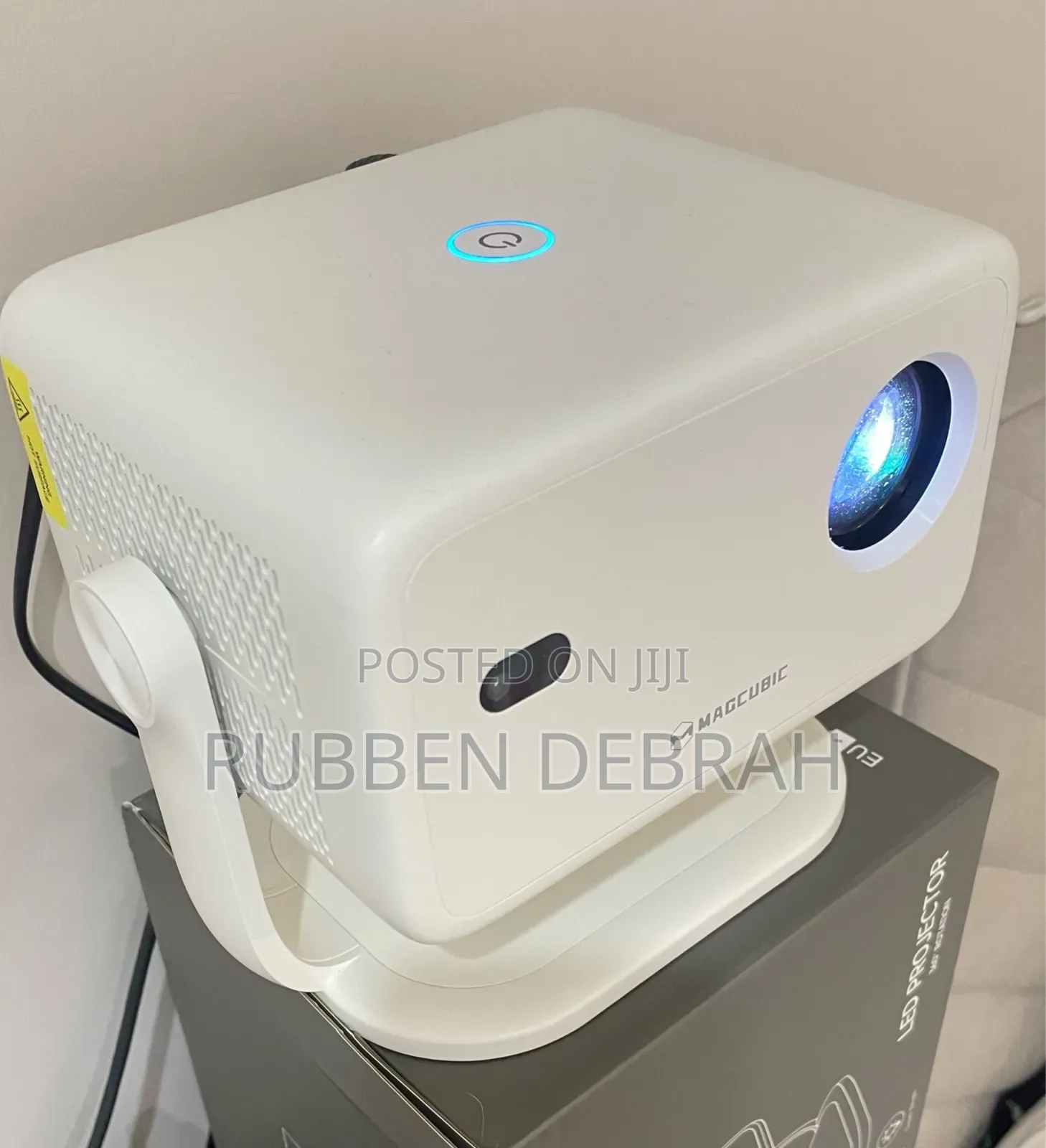 Advanced Smart Projector