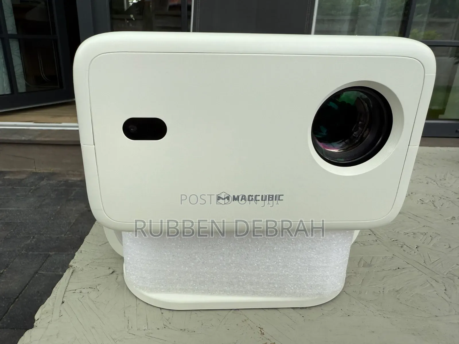 Advanced Smart Projector