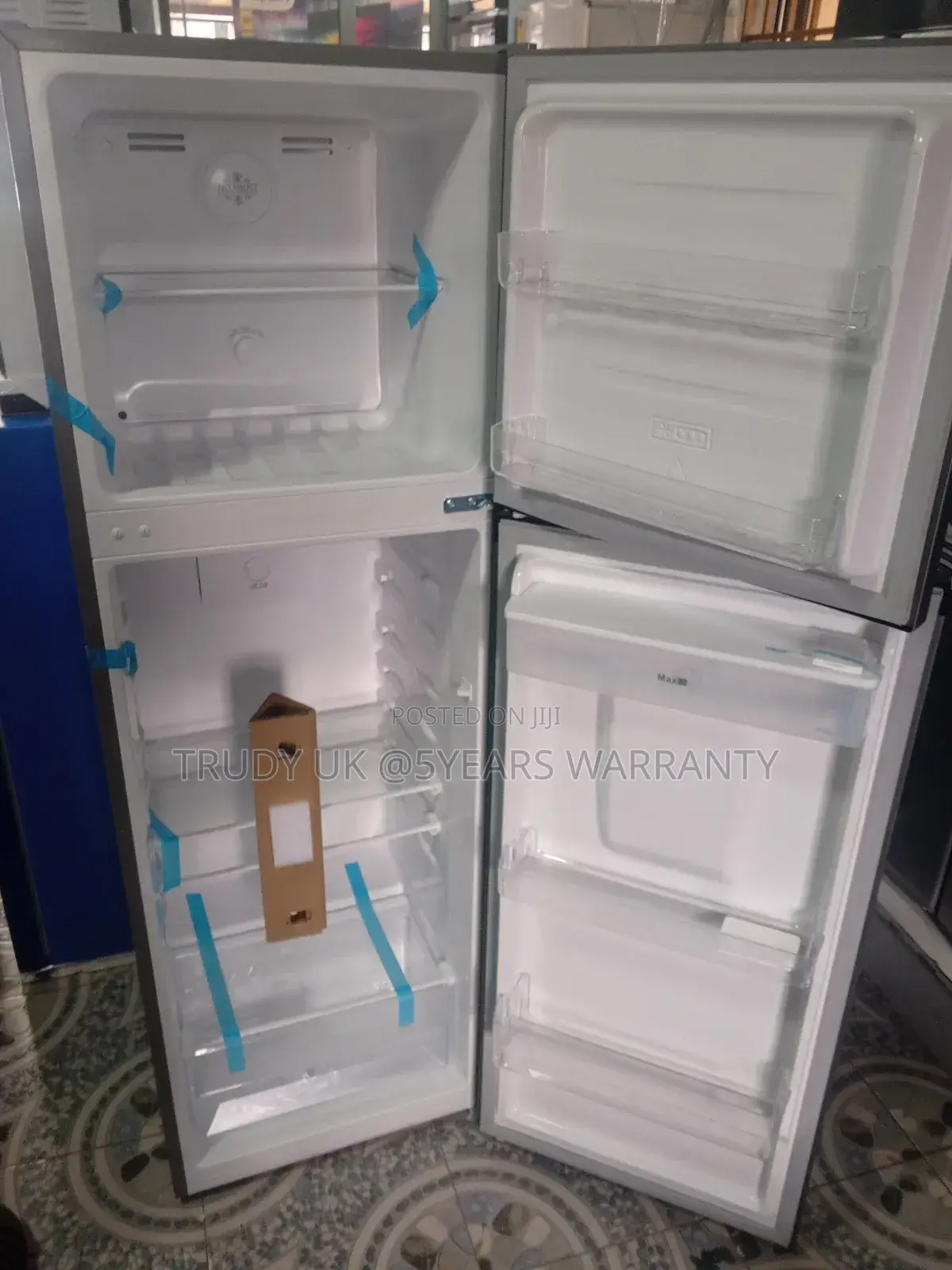 Combative Roch Fridge Freezer RFR-310dtw-B System Set