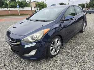 Hyundai Elantra SE Sedan FWD (2.0L 4cyl 6M) 2017 Blue