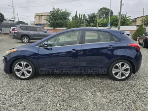 Hyundai Elantra SE Sedan FWD (2.0L 4cyl 6M) 2017 Blue
