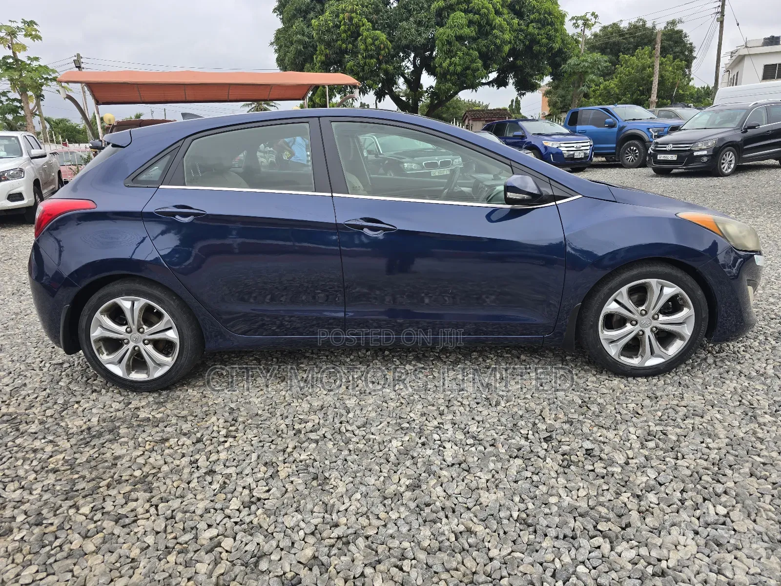 Hyundai Elantra SE Sedan FWD (2.0L 4cyl 6M) 2017 Blue