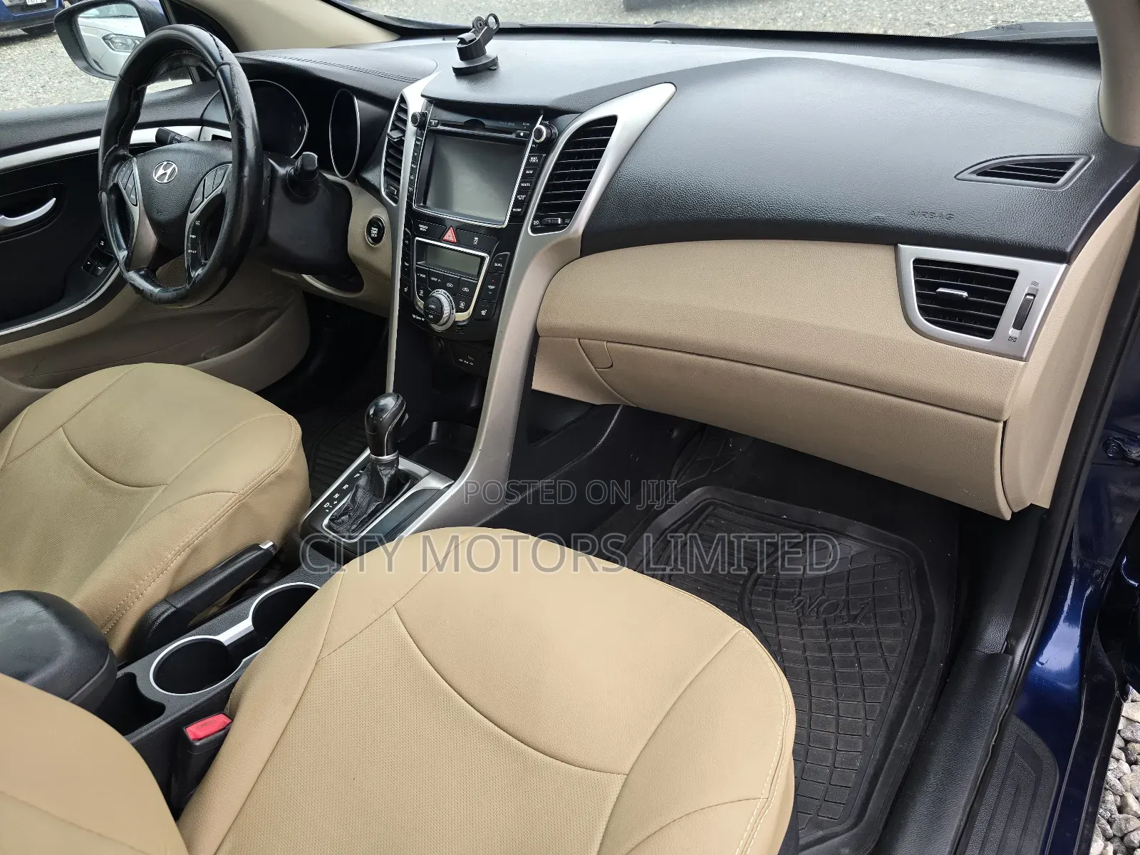 Hyundai Elantra SE Sedan FWD (2.0L 4cyl 6M) 2017 Blue