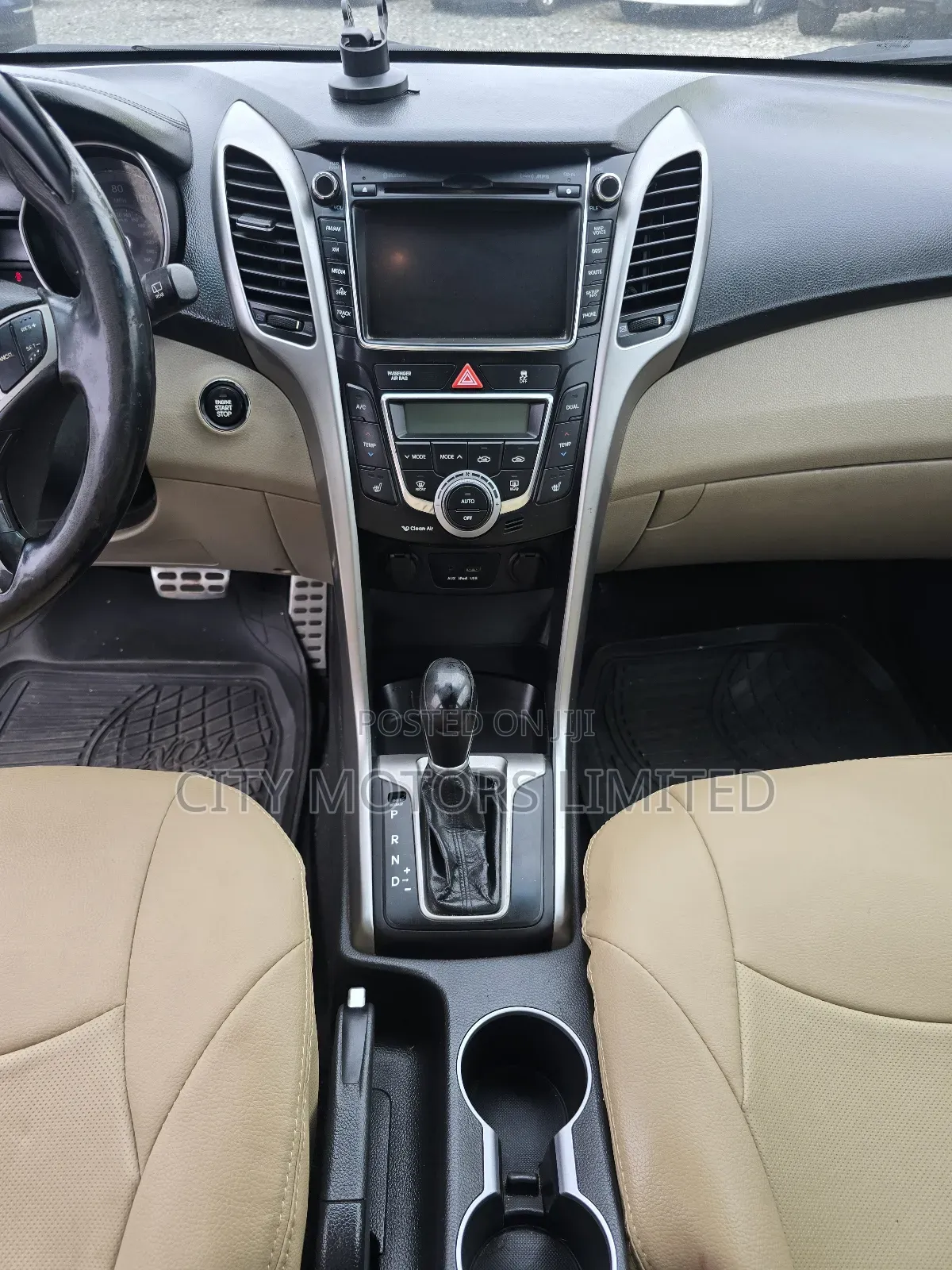 Hyundai Elantra SE Sedan FWD (2.0L 4cyl 6M) 2017 Blue