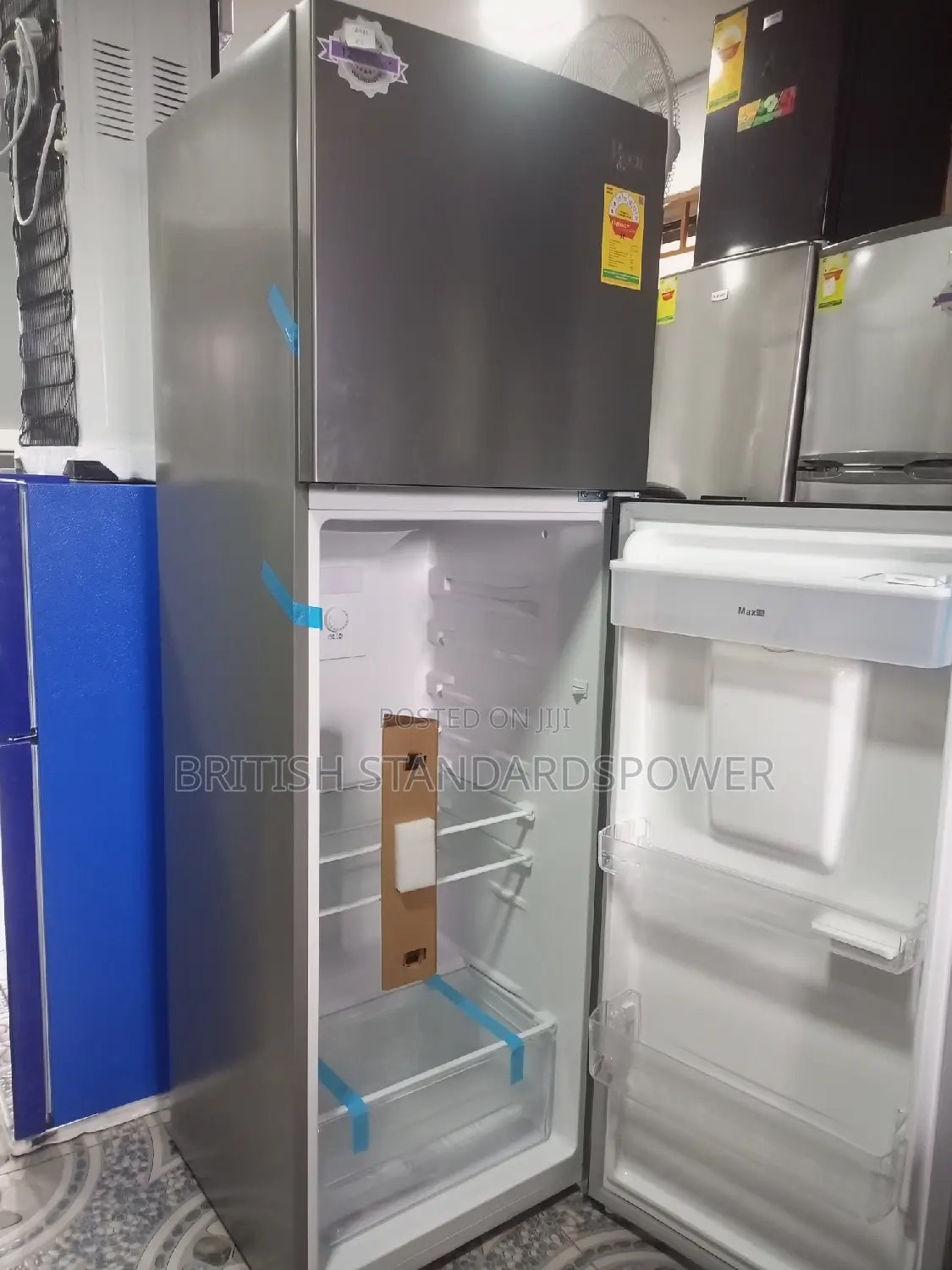 Fast Cooling Roch Fridge Freezer Systematic 247 Liters Set